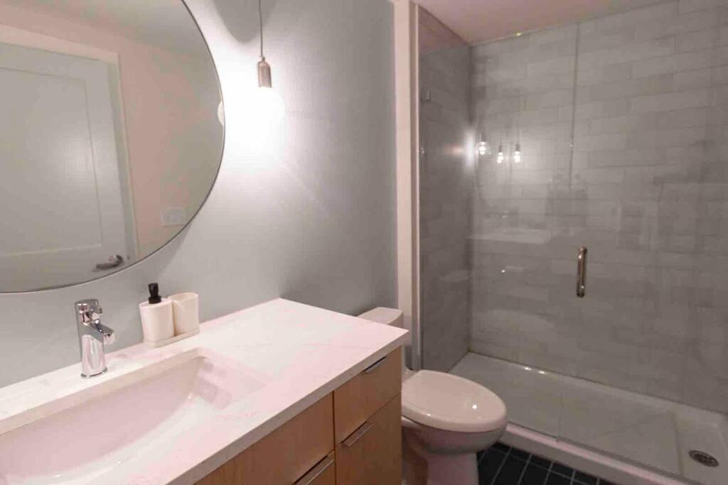 Spacious 2 Bed 2 Bath Downtown Otr Condo Minutes Walk To The Reds Bengals Stadium & More! Cincinnati Exterior foto